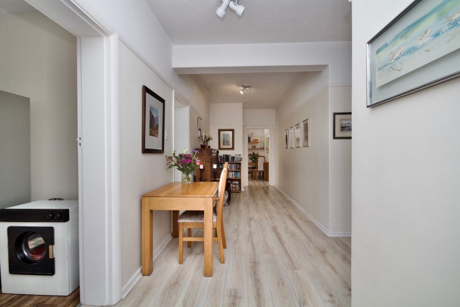 2 Bedroom Property for Sale in Vredehoek Western Cape